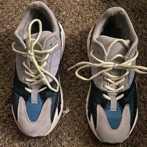 Yeezy Wave Runner 700